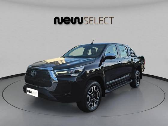 TOYOTA HILUX 2.8 D-4D TURBO DIESEL CD SRX 4X4 AUTOMÁTICO